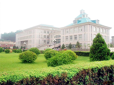 遼寧大學中小學（xué）校園單位LED護眼教室燈（dēng）/LED黑板（bǎn）燈/節能燈改造案例